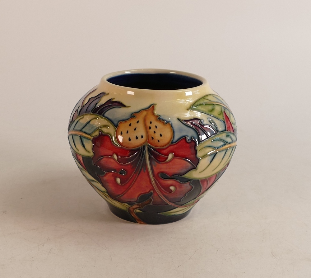 Moorcroft Simeon patterned vase, dated 1999, height 11cm