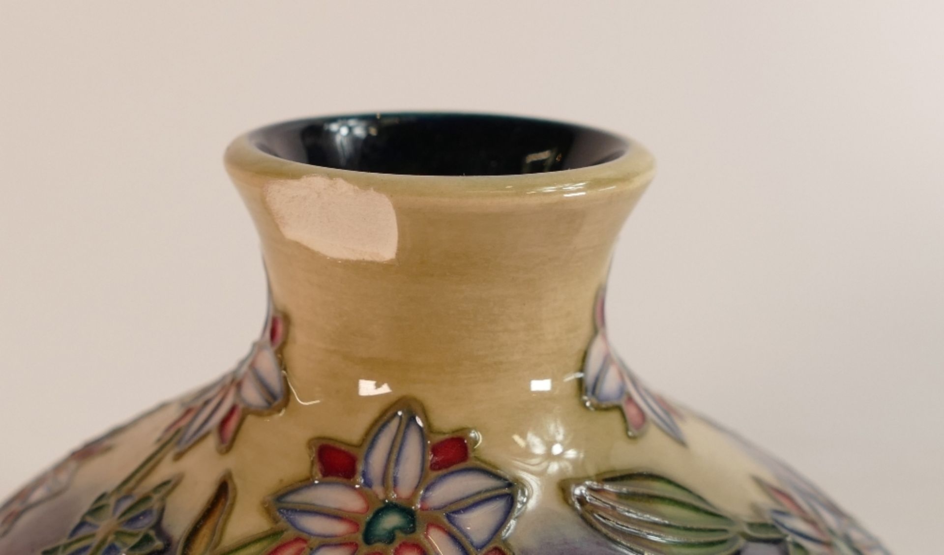 Moorcroft Borage pattern squat vase designed by Philip Gibson for the Herb Collection, D14cm x H11cm - Image 3 of 3