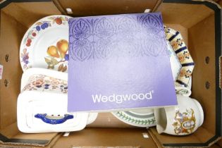 A mixed collection of items to include Wedgwood calendar plate, cheese dome, Royal Worcester Evesham