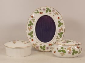 Boxed Wedgwood Wild Strawberry Pattern Lidded Pots & Picture Frame , height of frame 17cm(3)