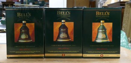 Three Sealed Bells 70cl 40% vol Wade Whiskey Decanters, Boxed(3)