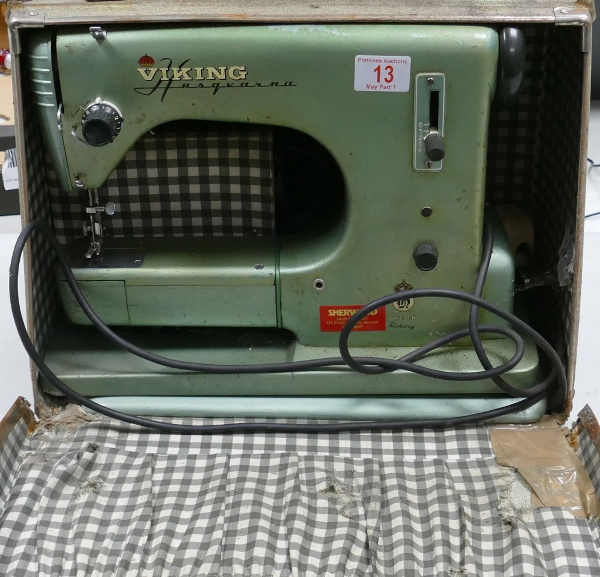 Cased Vintage HUSQVARNA VIKING sewing machine
