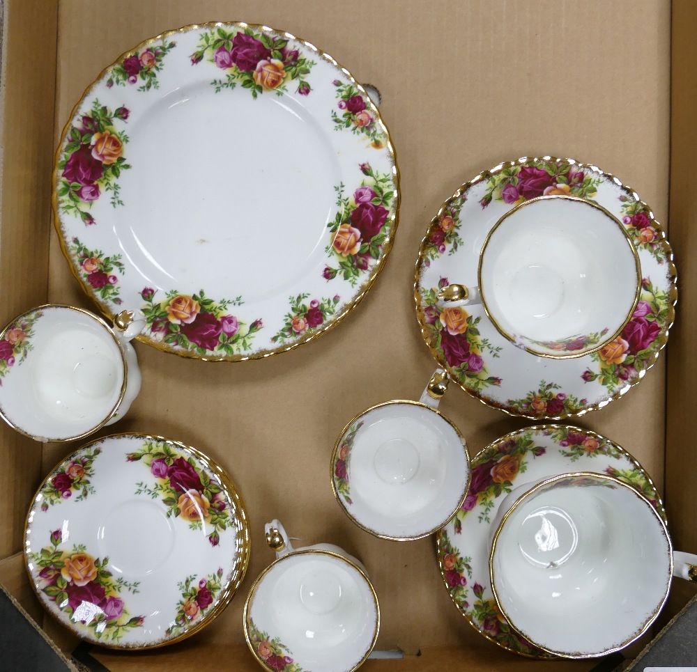 Royal Albert Old Country rose cups & saucers