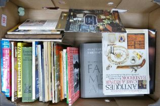 A Mixed Collection of Books on the themes of Collecting and Antiques (1 Tray)