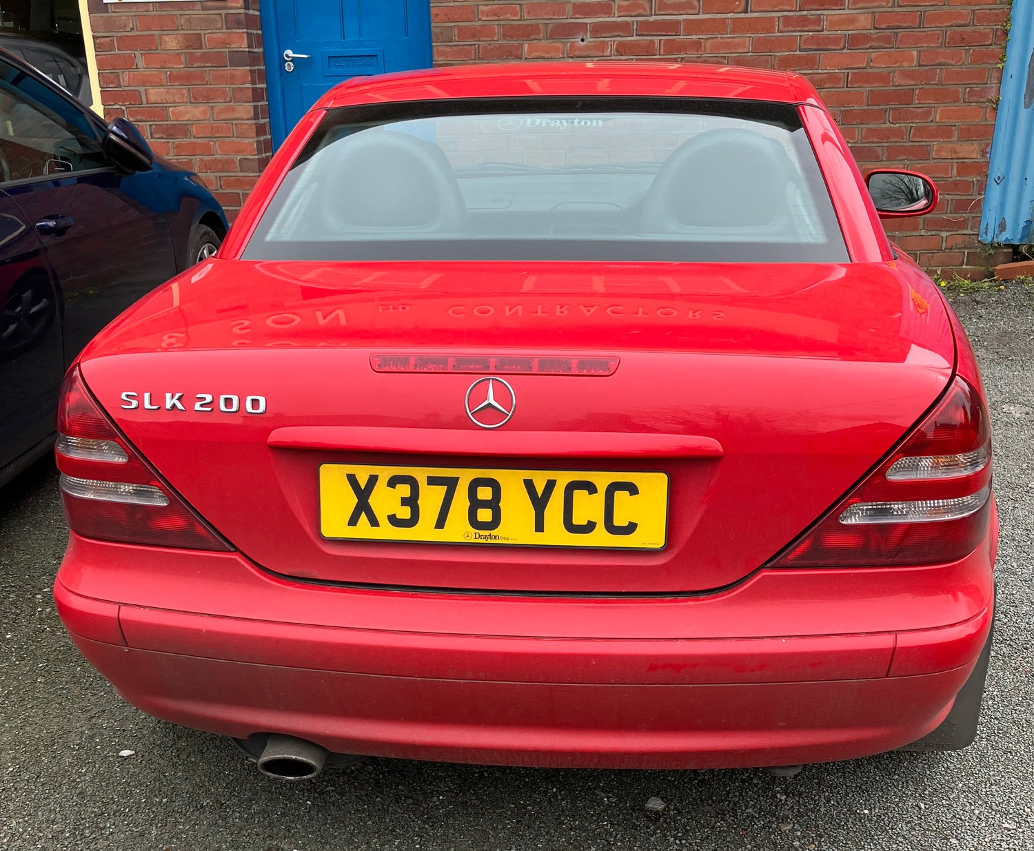 2000 Mercedes SLK 200 Kompressor Auto convertible in red with 1998cc petrol engine. REG: X378 YCC. - Image 3 of 3