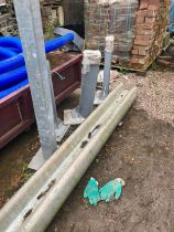 5 lengths of crash barriers and 4 pieces of metal ware