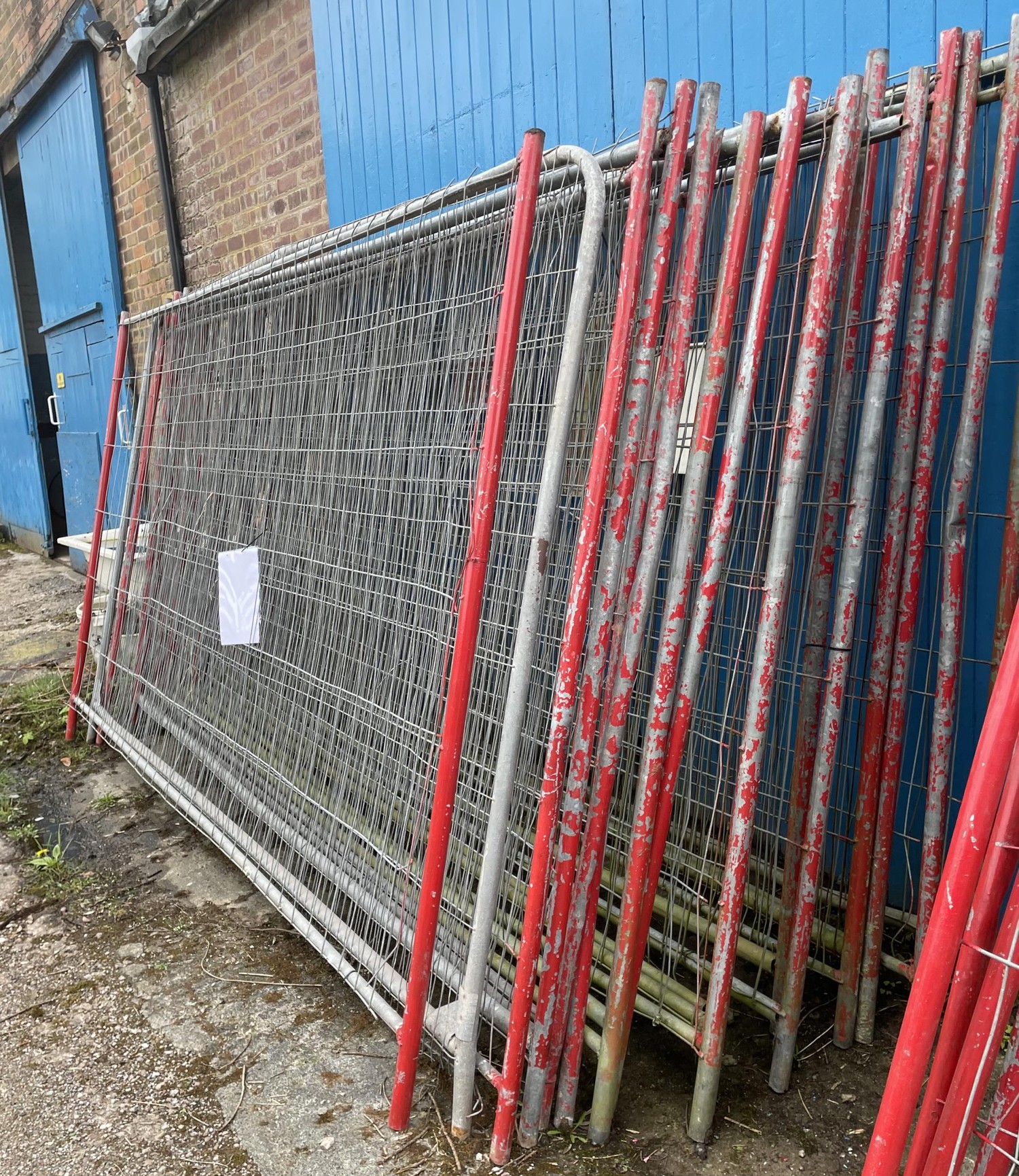 Large collection Heras fencing panels - PLEASE NOTE: TO BE SOLD WITH OPTION OF LOTS 120 AND 121.