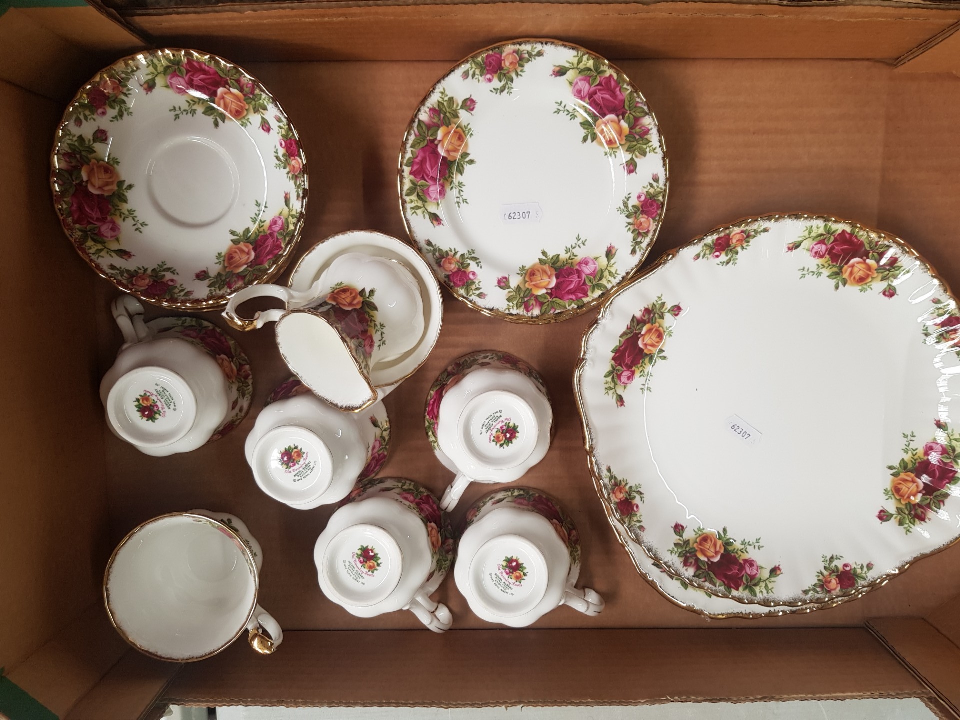 Royal Albert Old Country Roses tea set consisting of 2 cake plates, small milk jug and small sugar