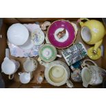 A mixed collection of items to include Wedgwood commemorative tankard, Foley floral cake, milk jug