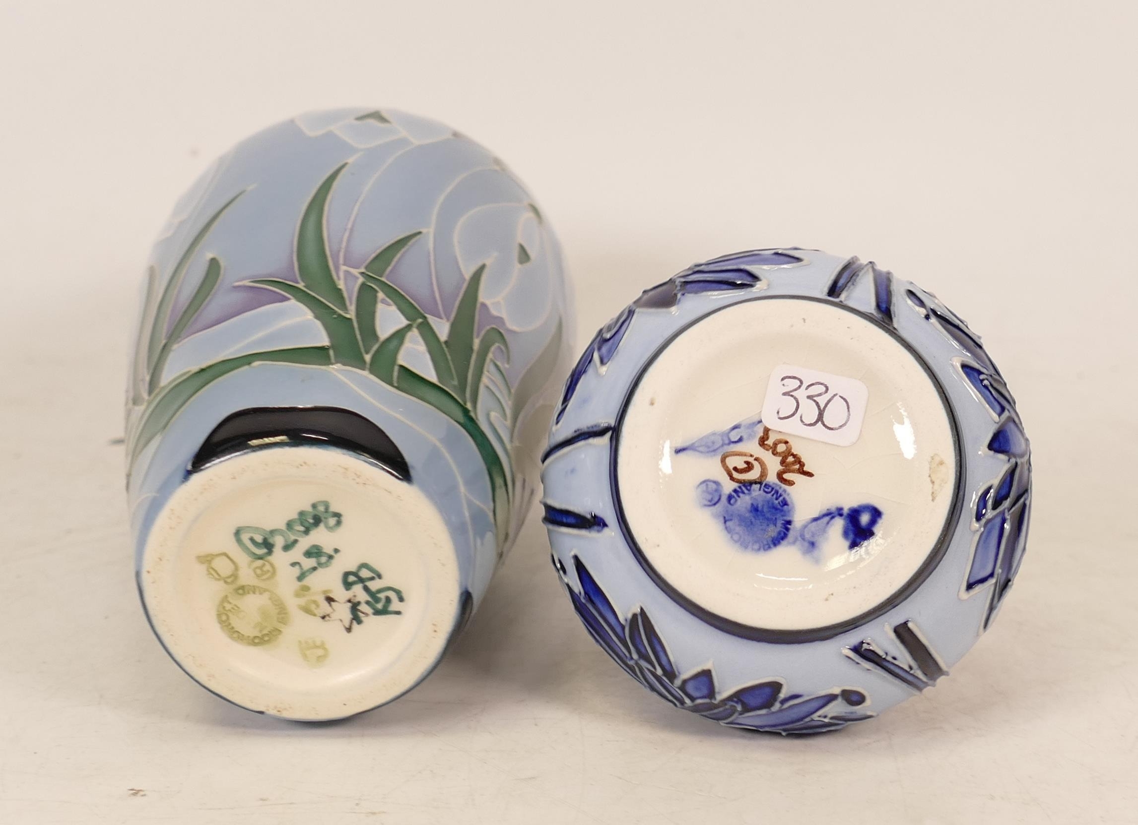 Moorcroft one star Collectors Club snowdrop vase (boxed) together with blue on blue small squat vase - Image 2 of 2