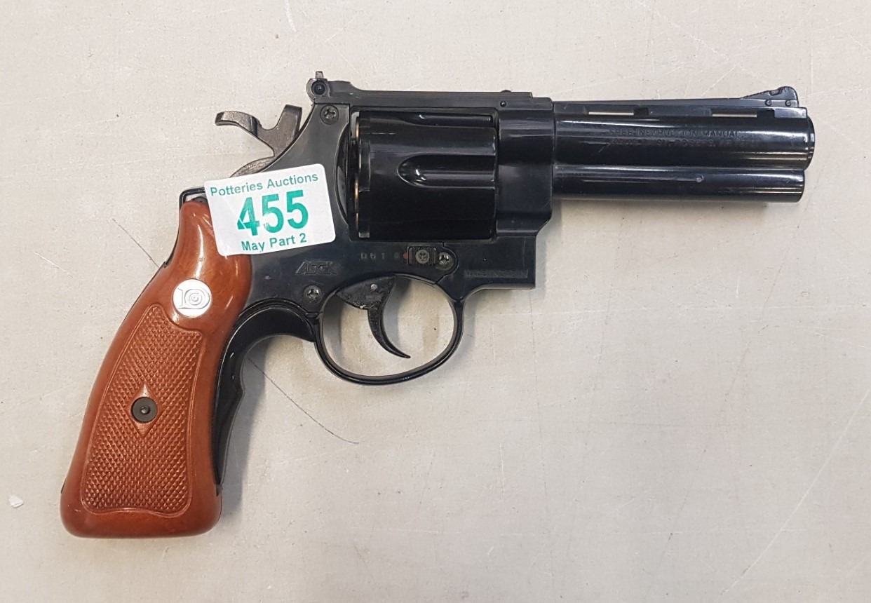 Daisy Model 57 Toy Pistol. Missing One Bullet, Cartridges and no shells.