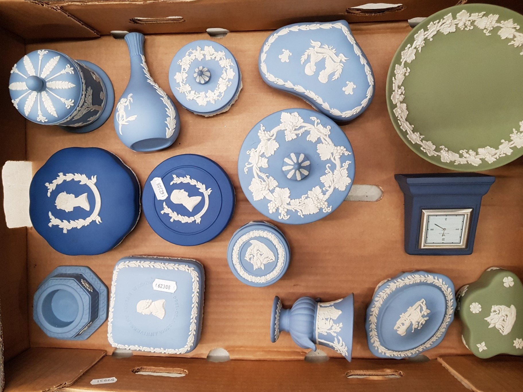 A collection of Wedgwood jasperware items to include lidded pots and boxes, comport etc (1 tray).