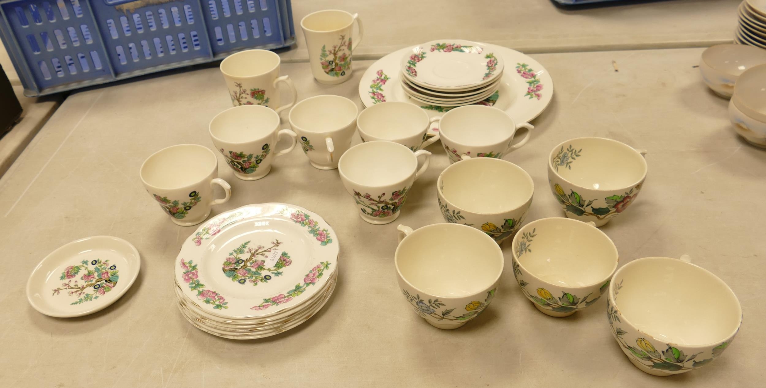 A collection of Indian Tree patterned items to include Royal Burlington side plates, cups and