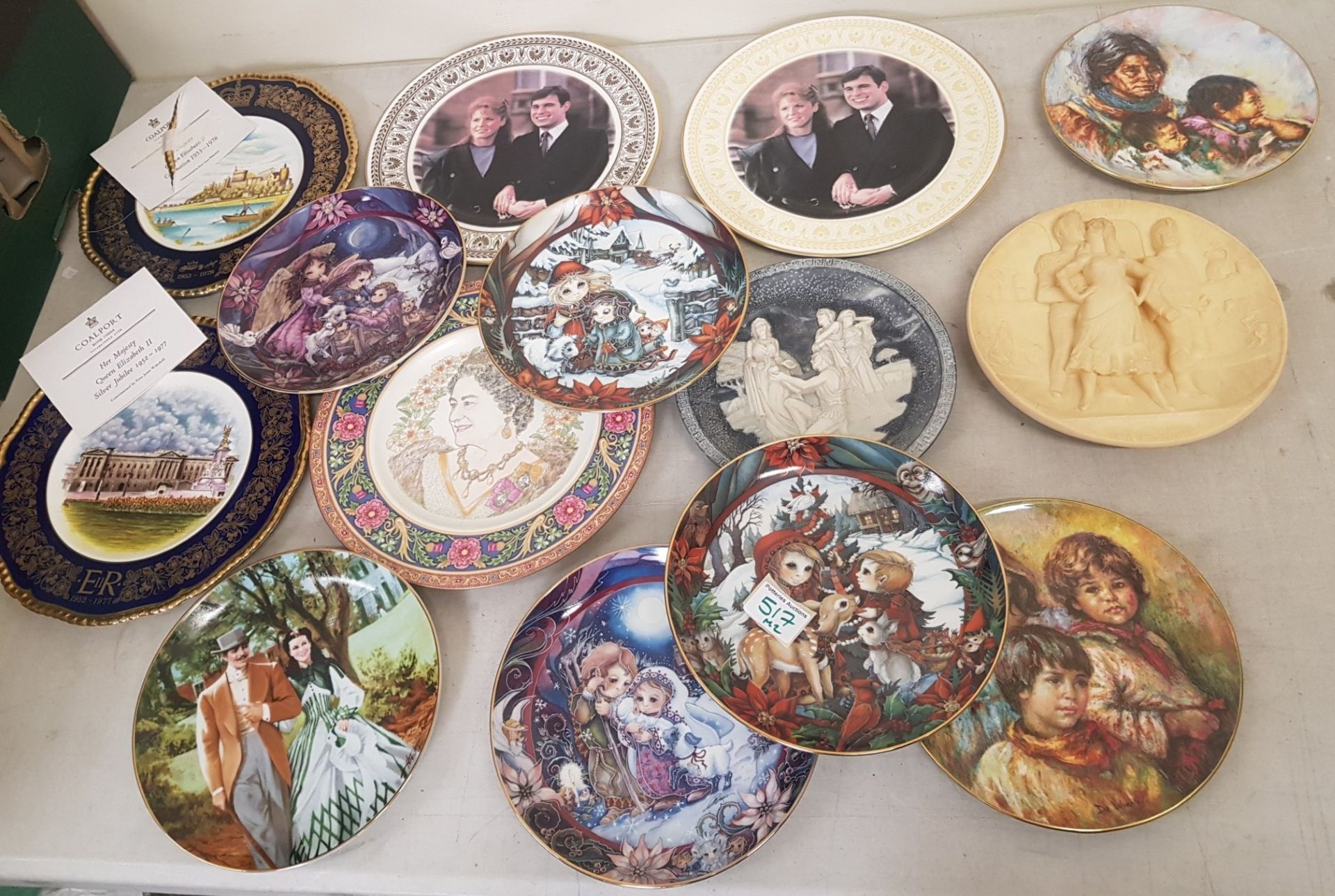 A collection of decorative wall plates to include 5 x Coalport Royal commemorative plates,