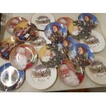 A collection of decorative wall plates to include Recco and Royal Worcester examples (15).