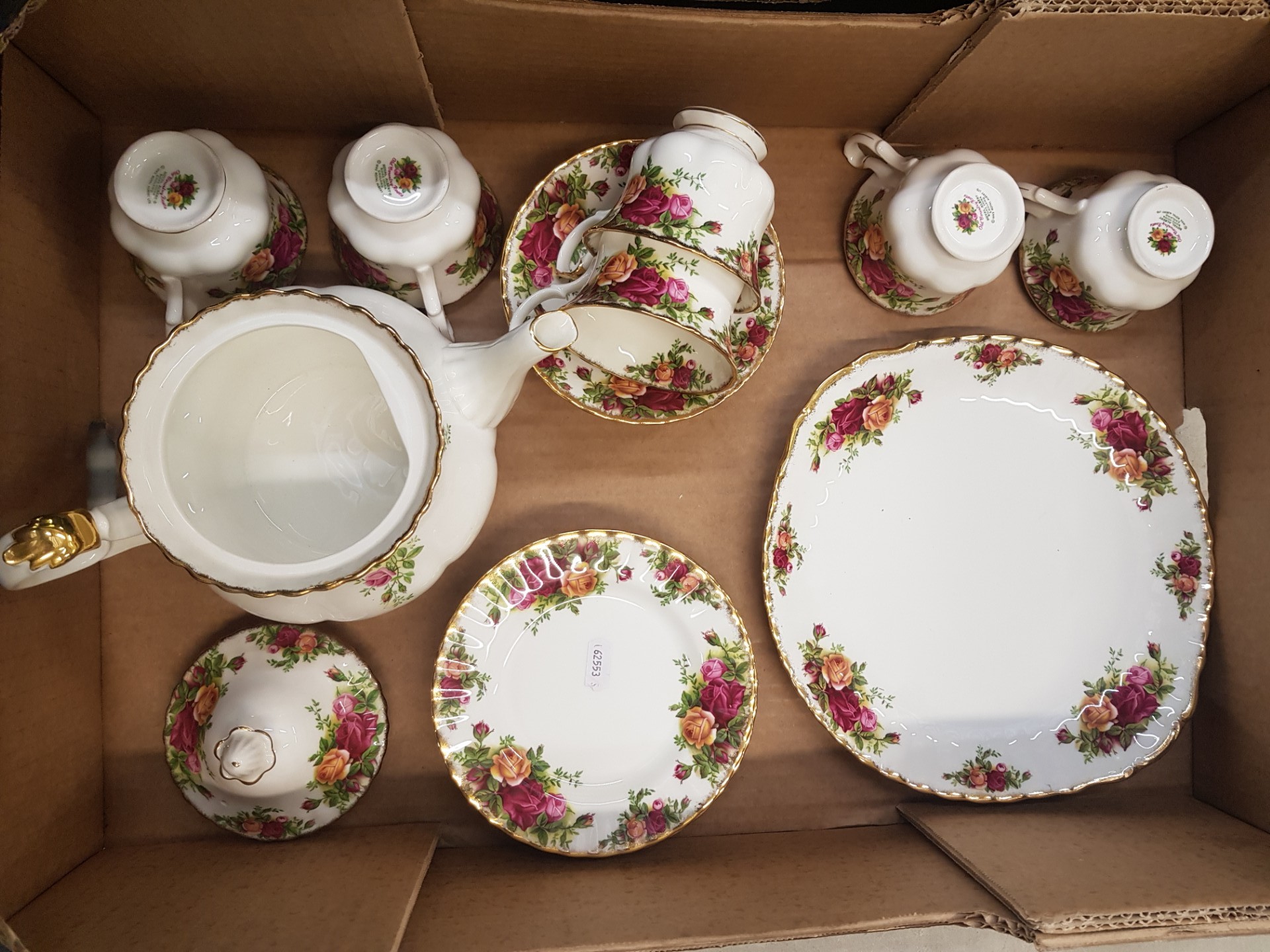 Royal Albert Old Country Roses pattern tea-ware to include large teapot, cake plate and 6 tea