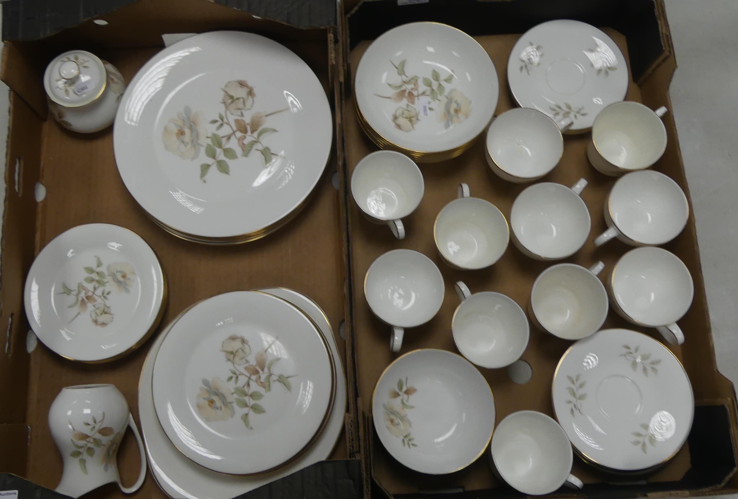 Royal Doulton Yorkshire rose tea and dinner ware top include Cups, saucers, side plates, dinner