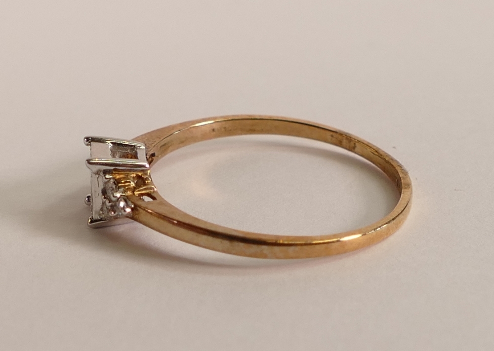 9ct gold diamond cluster ring,set with 12 diamonds, size y/z, 2.5g. - Image 3 of 3