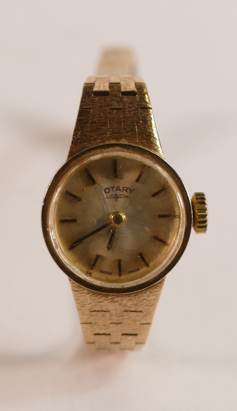 Ladies 9ct gold Rotary wristwatch with 9ct gold bracelet, 18.2g.