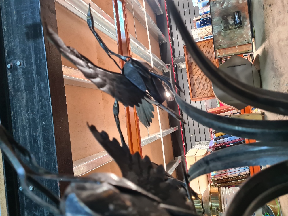 A metal sculpture of birds taking flight - Image 5 of 7