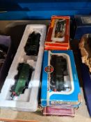 Three mainline 00 gauge locomotives with tenders, boxed and others (7)