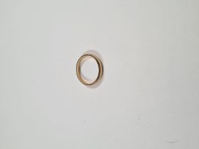 9ct yellow gold wedding band, marked 375, size N. approx 1.73g