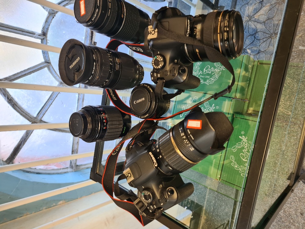 A modern Canon EOS 1300D camera, a similar EIS 1200D example, a quantity of lenses, a Metz 45 CL - 4 - Image 2 of 7
