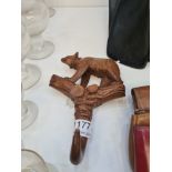 A Bavarian carved bear hook, 18cm