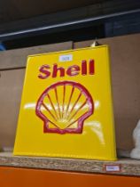 Shell petrol can