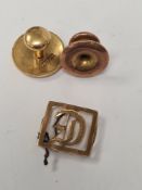 18ct gold dress stud, marked 18ct, approx 5.4g, a 9ct gold example approx 1.1g, and a 9ct gold panel