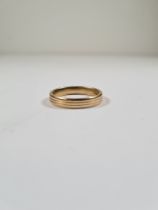 9ct yellow gold wedding band, marked 375, size V, London maker B & N, approx 4.77g