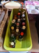 A small quantity of alcoholic miniatures
