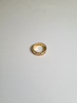 18ct yellow gold wedding band, marked 18, London, 6.77g