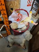 A selection of vintage toys, including teddy bears, dolls, etc