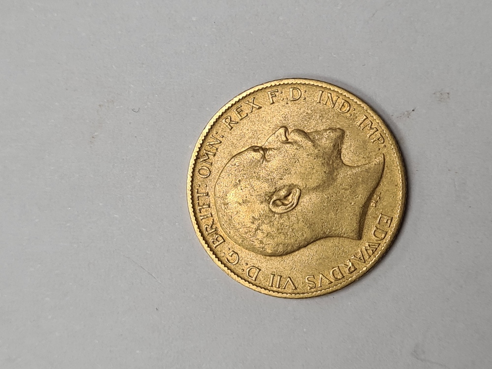 22ct yellow gold half sovereign dated 1902, Edward VII and George and The Dragon