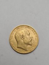 22ct yellow gold half sovereign dated 1902, Edward VII and George and The Dragon