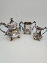 A superb Victorian silver tea service by Joseph Angell ! and Joseph Angell II, London 1842. Very att