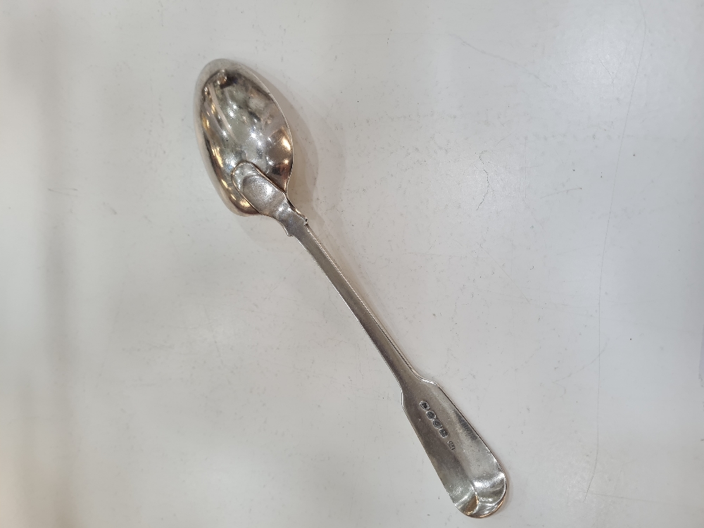 Paul Storr:  A George III Silver dessert spoon, London 1817, Paul Storr. Initialled handles, marks a - Image 5 of 6