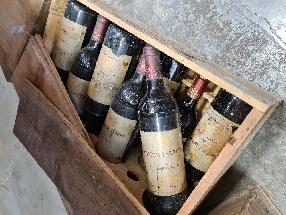 11 x Chateau Lascombes, Grand Cru Classe Margaux, 1986, almost complete crate, 11 bottles x 750ml