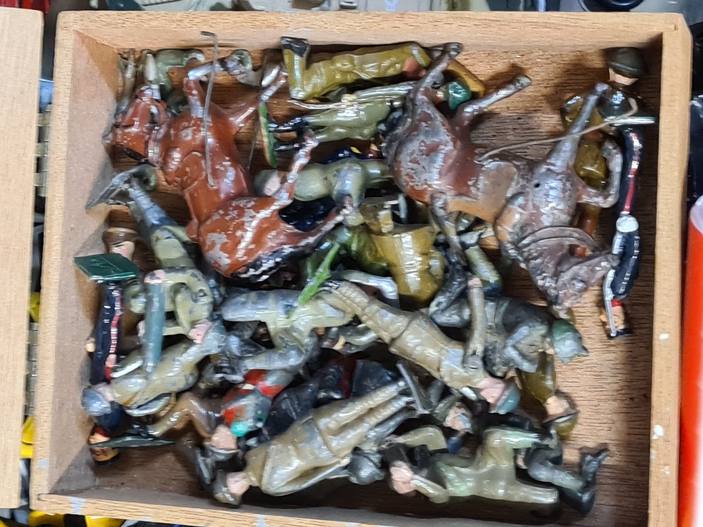 A tray of mixed die cast - Image 2 of 5