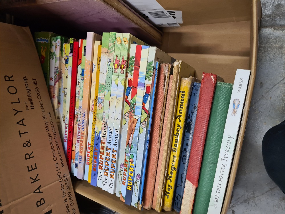 A box of children's books including Ladybird, plus one other box of books - Image 4 of 4