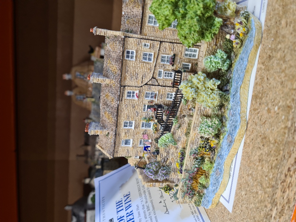 A quantity of "Last of the Summer Wine" model houses by Danbury Mint, Lilliput examples and sundry - Image 2 of 6