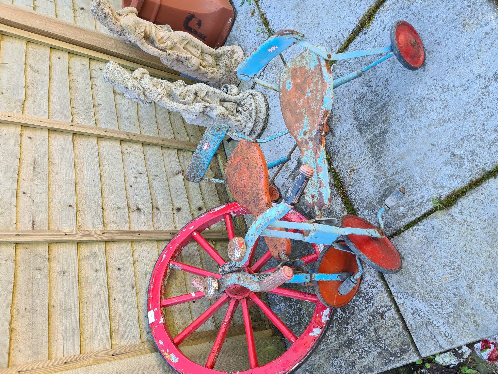 Two vintage child's tricycles, Tri-Ang in style and a small wagon wheel - Image 5 of 5