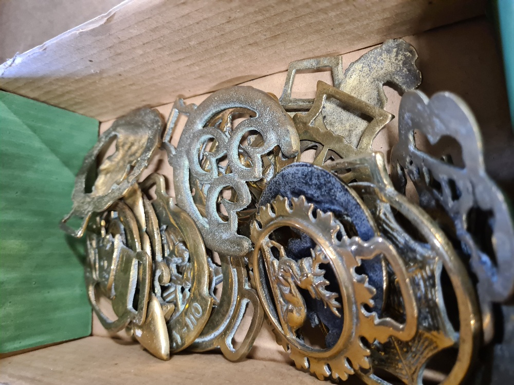 A selection of various brass and metal ware including Miner's lamp, and horse brasses - Image 3 of 5