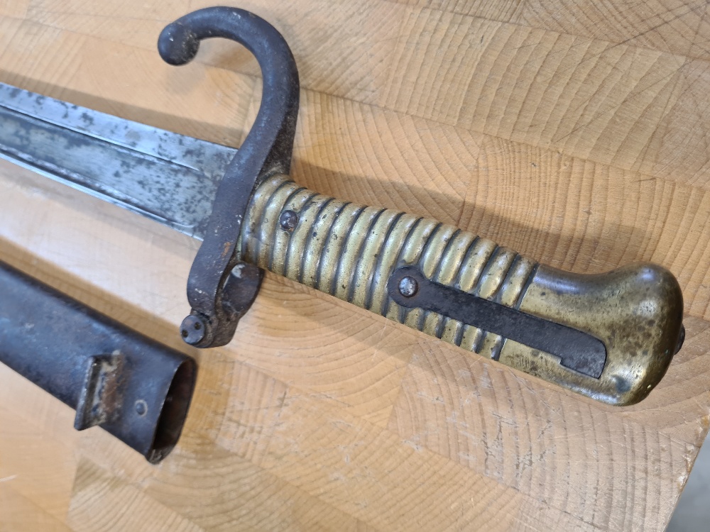 Late 19th Century bayonet with iron scabbard - Image 2 of 5