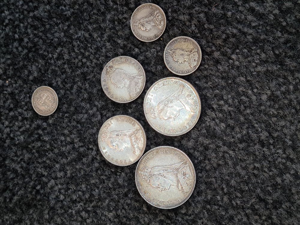 A tin of mixed coinage, bank notes, etc - Image 5 of 6