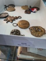 A World War I medal trio to 10876 Pte T Summers, Royal Warwickshire Regt, A pair to Spr T Clarke R.E