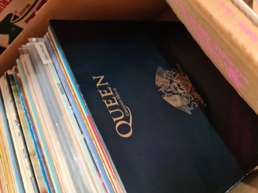 A box of Rock and Pop vinyl LPs from the 1970s and 80s including Queen, The Beatles and Pink Floyd - Image 2 of 11