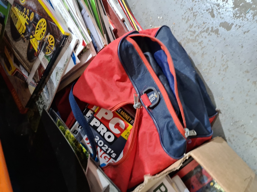 A quantity of railway related books, magazines and ephemera and miscellaneous ephemera - Image 12 of 13