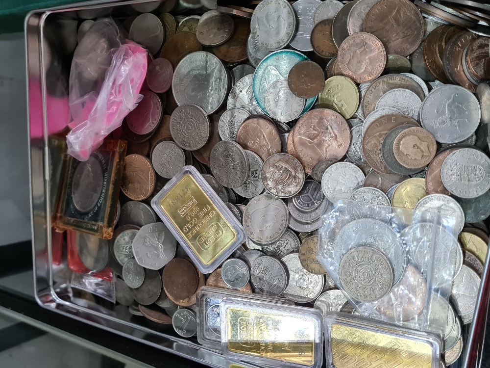 A tin of mixed coinage, bank notes, etc - Image 2 of 6